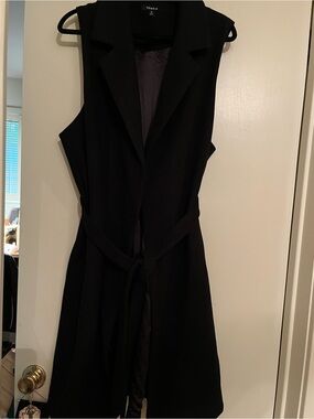 torrid Black Sleeveless Tie-Waist Long Vest, 2x